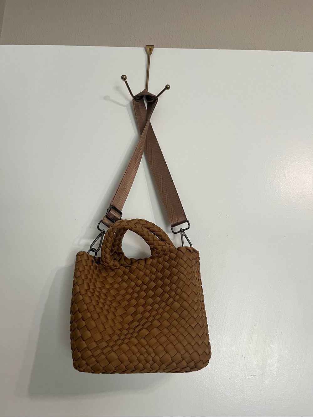 Parker and Hyde Camel Woven small Tote Bag - Picture 6 of 10